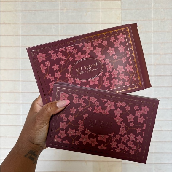 Ace Beaute Mystic Romance Eyeshadow Palette - Picture 3 of 6